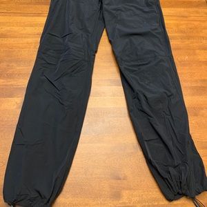 Lululemon size 8 Dog Runner Pants
